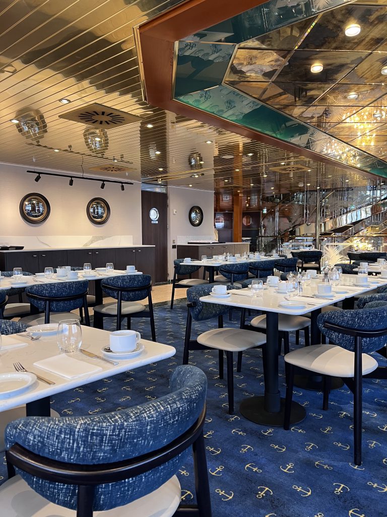 Mordern stylich dining design